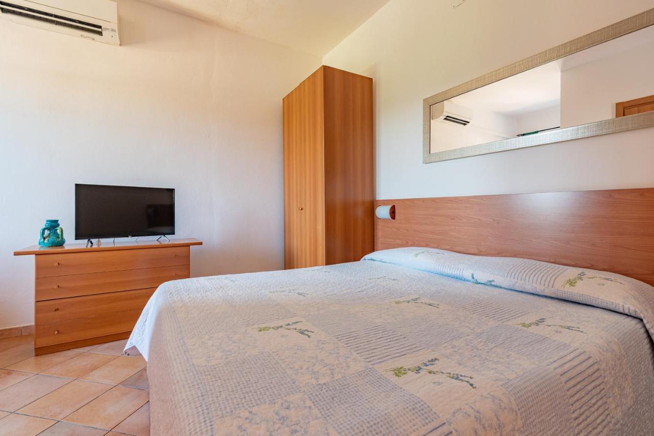 Bonsai B&B Alghero Santa Maria la Palma Bagian luar foto