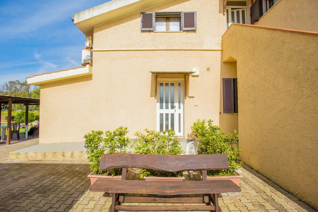 Bonsai B&B Alghero Santa Maria la Palma Bagian luar foto